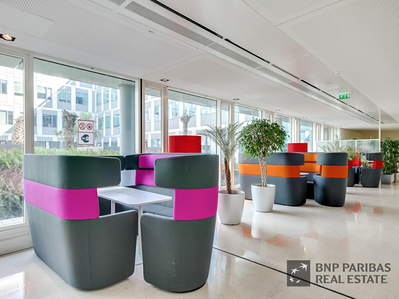 Bureau Kremlin-Bicêtre 4938m² Location bureau Kremlin-Bicêtre Val-de-Marne OLBUR2200035 1